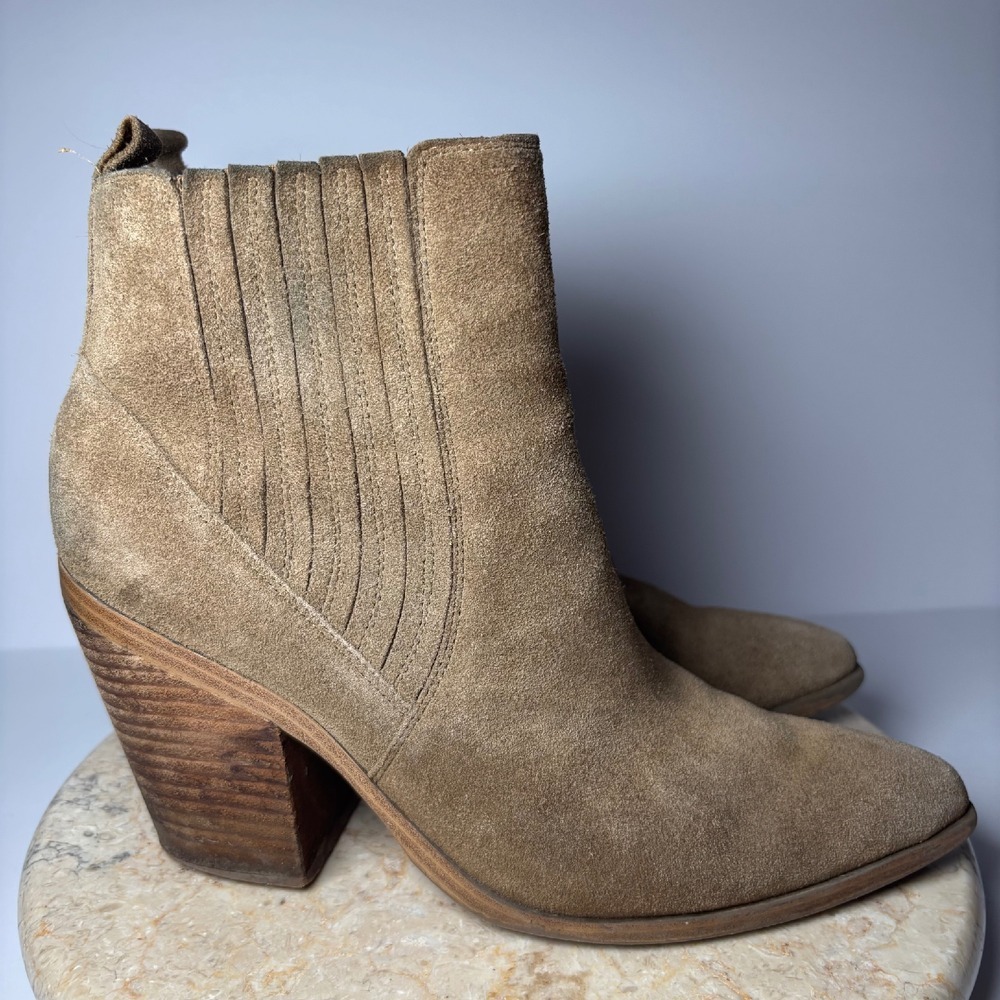 Marc Fisher Womens 9 1/2‎ Carves Stacked Suede Ankle Booties Tan WORN